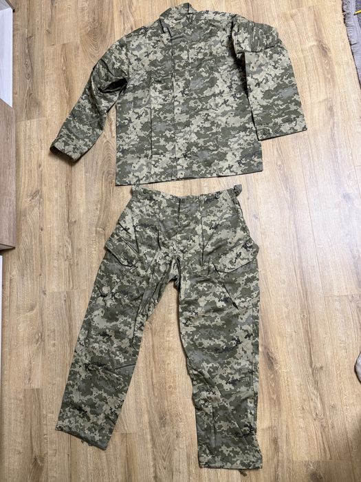 Форма нова. Демисезонна.