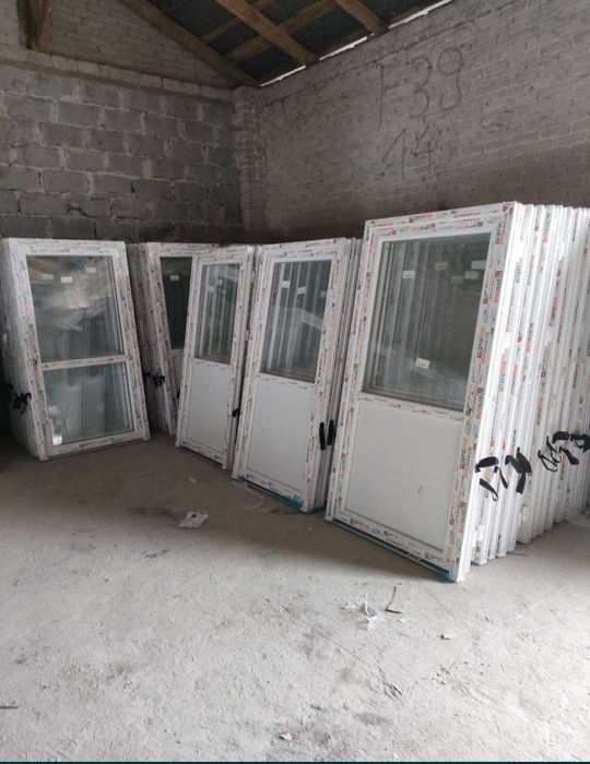 Drzwi PCV zewnętrzne sklepowe biurowe taras antracyt białe złoty dąb