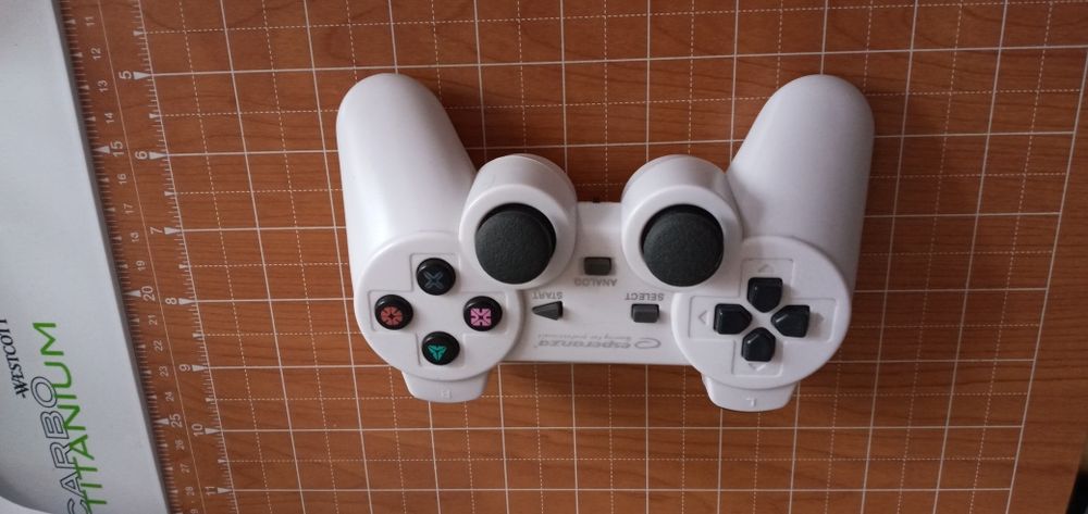 Esperanza джойстик для PS3 и ПК