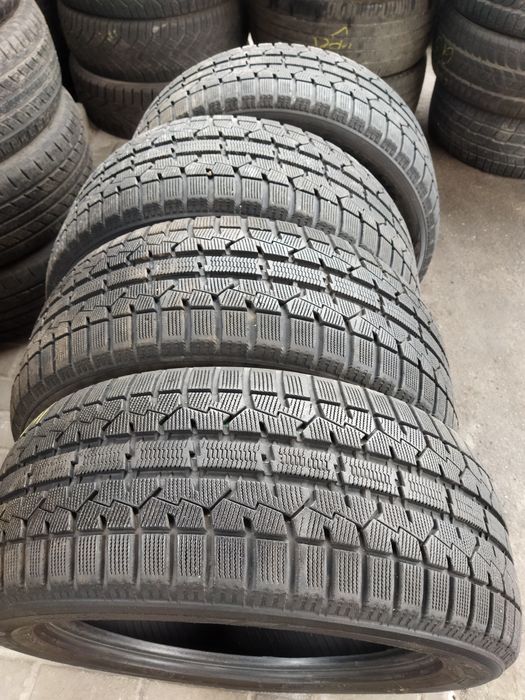 245/50r18 Toyo observe Garit GIS,зимові шини r18