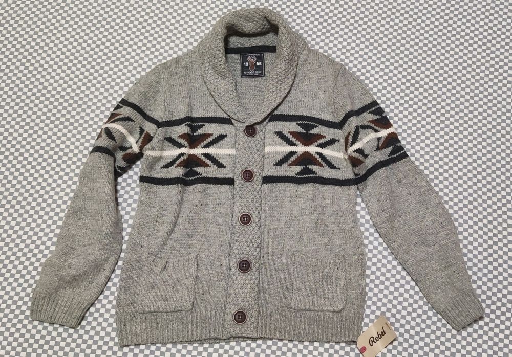 Новий светр на 12/13 років 158 см