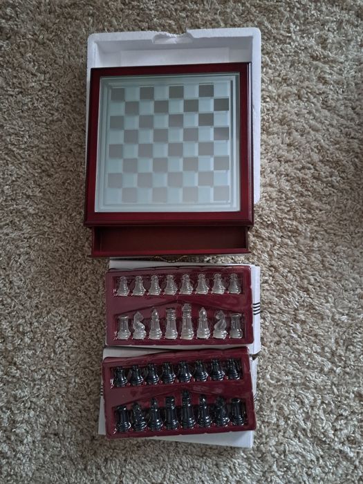 Szachy magnetyczne w kasecie