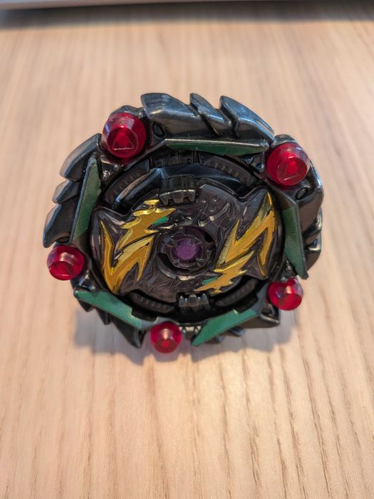 Beyblades Burst da Hasbro a 5 EUR cada