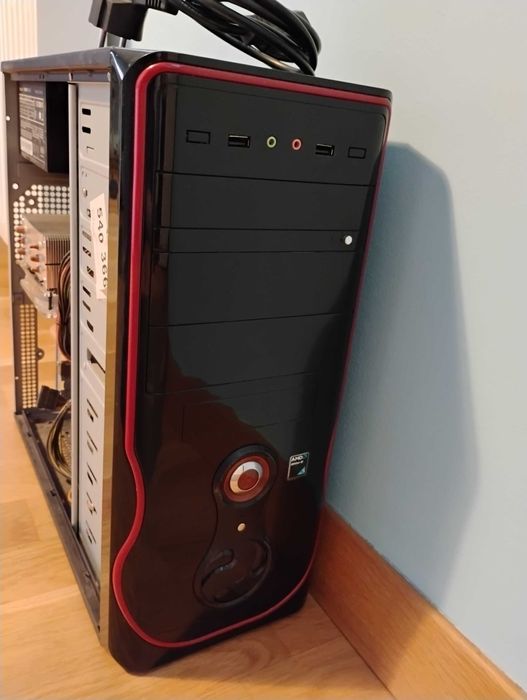 Komputer PC, Windows 7 i akcesoria