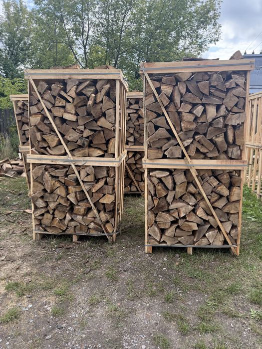 Дрова в ящиках дуб
