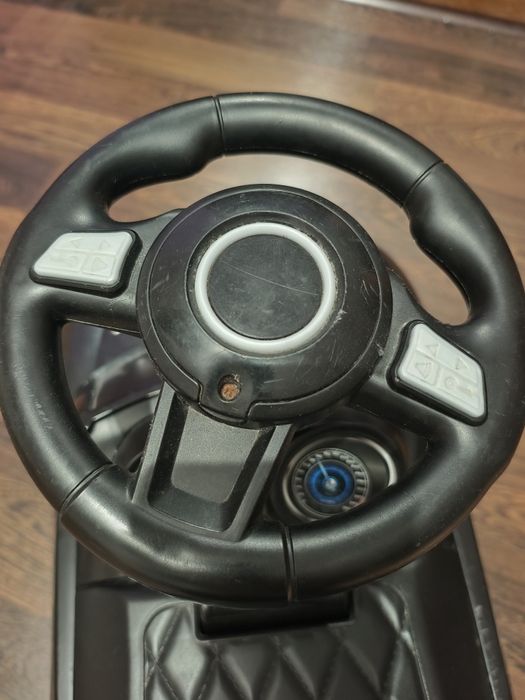 Auto do jazdy dla dziecka, chodzik, pchacz