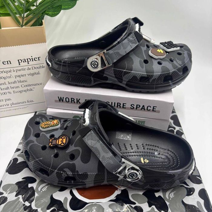 ‼️БЕЗ ПЕРЕДОПЛАТ‼️Крокси Crocs x Bape/ тапочки/шльопанці/крокс