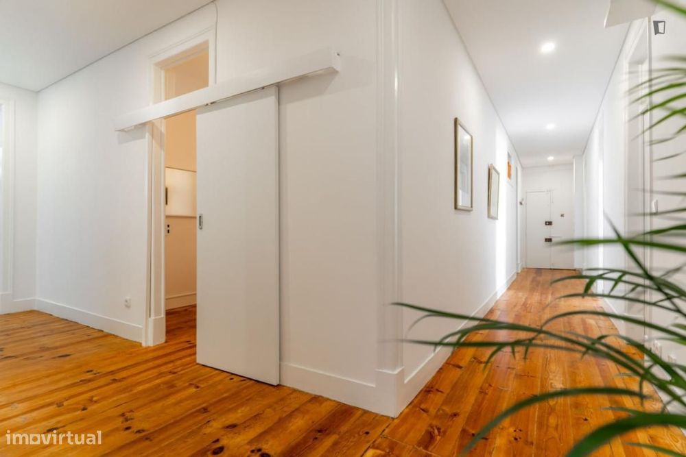 Quarto - localizado em Anjos Lisbon