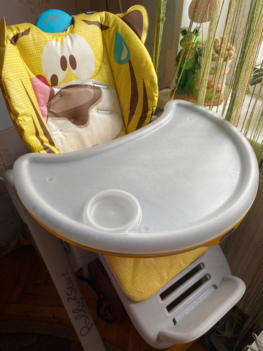 Годувальний стіл Chicoo Poli