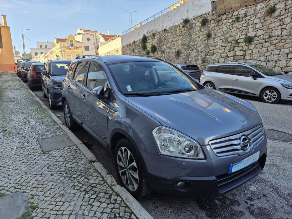Are you looking for a spacious and comfortable family car?424735968110858241