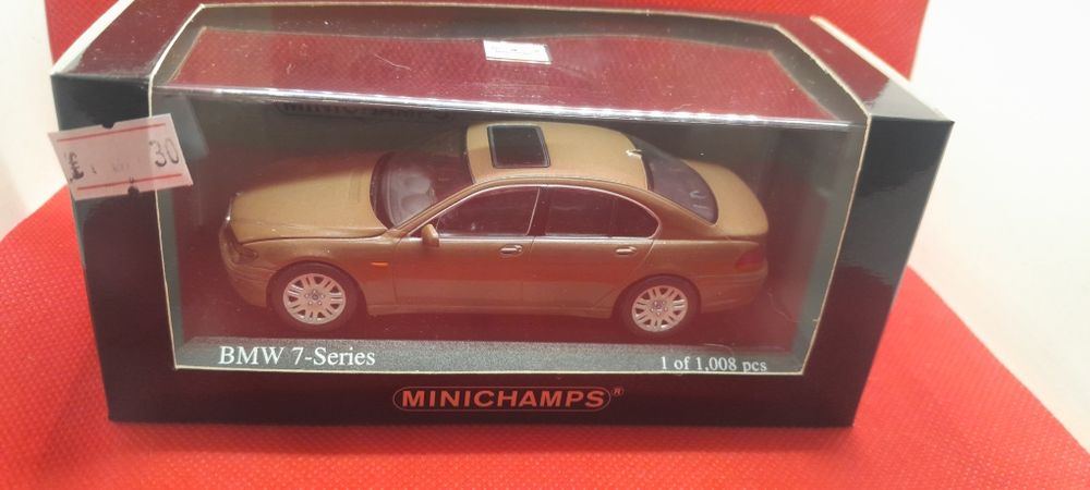 Mais de 80 Miniaturas Minichamps 1/43