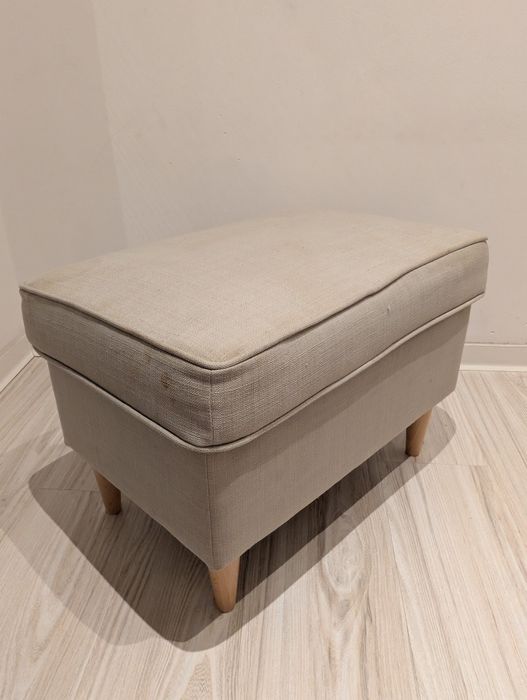 Ikea Strandmon Podnóżek  beżowy taupe