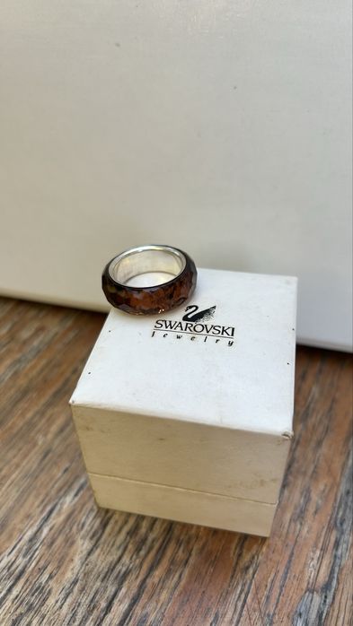 Anel Swarovski vintage “Alliance” / “Cocktail Ring” em cristal âmbar com caixa original