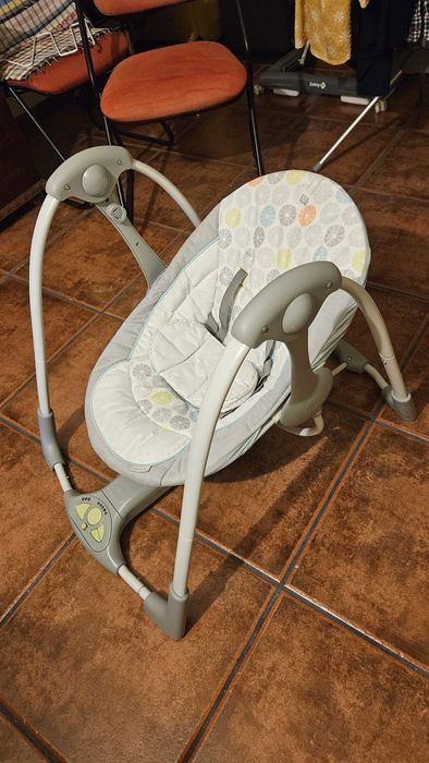 Baby swing electrónico