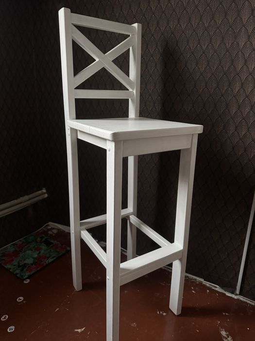 Барний стілець білий