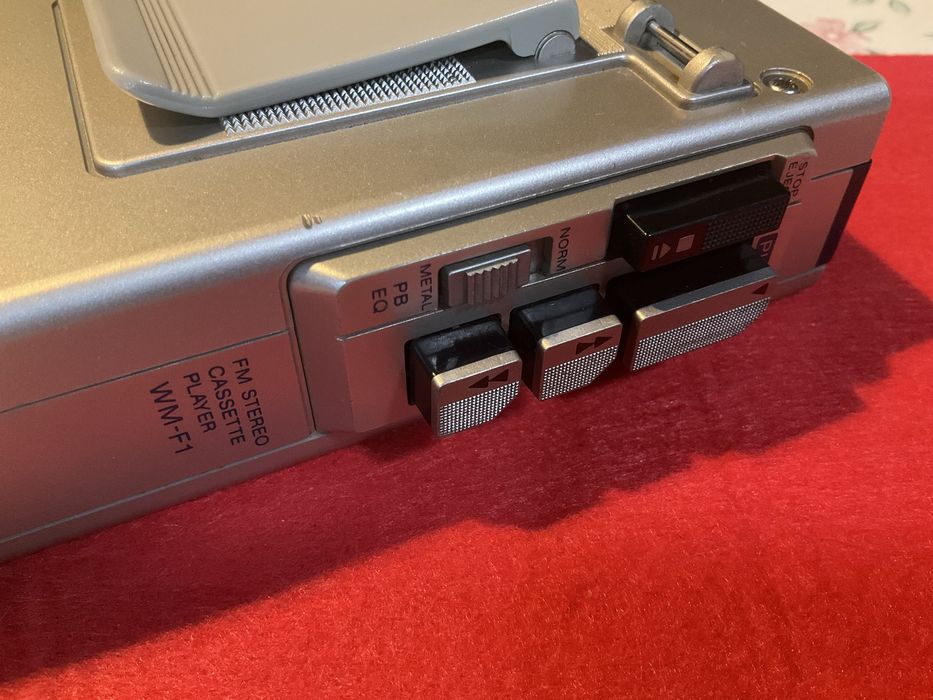 Walkman SONY F1 + Equalizador SONY SEQ-50