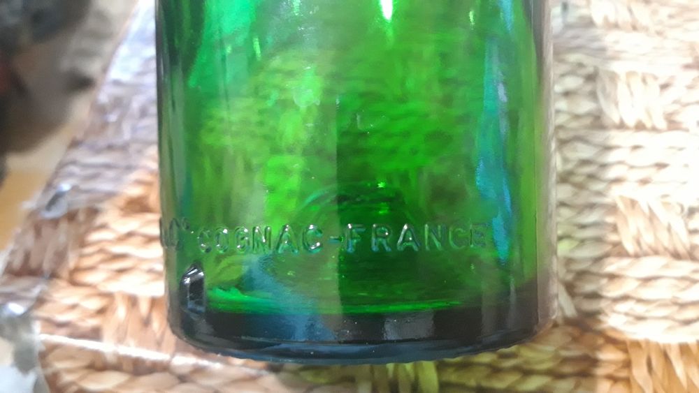 Бутылка из-под Martell Франция