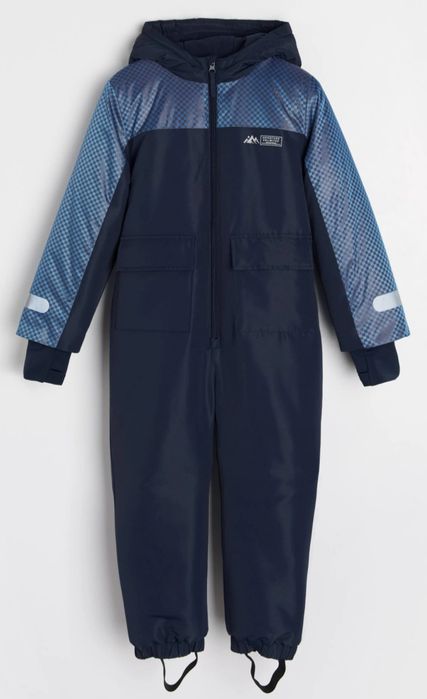 Nowy zimowy kombinezon dla chłopca 122/128