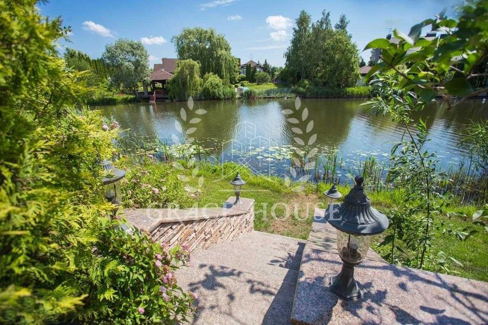 Продажа дома у воды Конча-Заспа Козин 30 соток Золотые Ворота