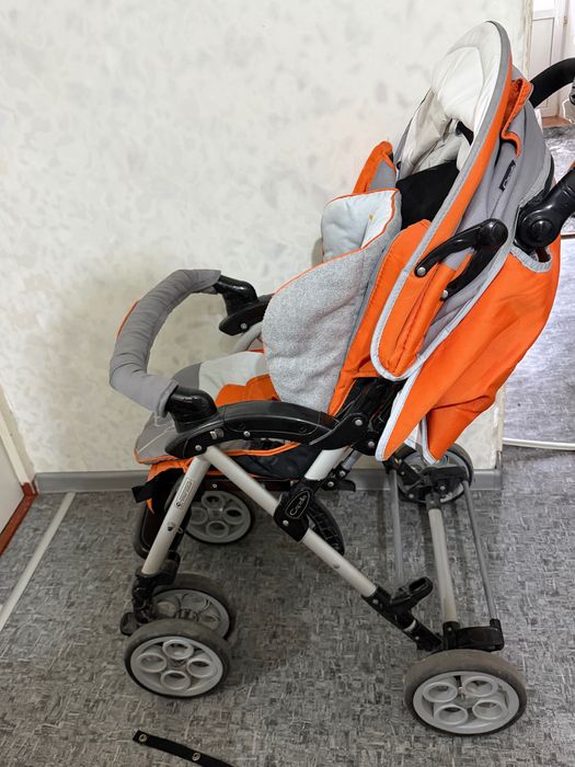Продаж дитячої коляски