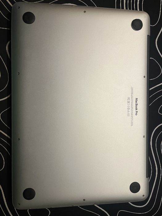 MacBook Pro 13 : 16GB RAM / 1TB SSD / Retina