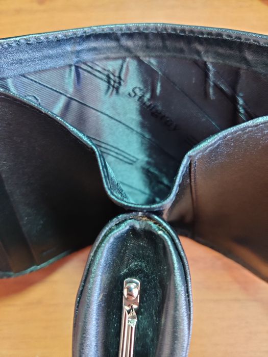 Жіночій гаманець з натуральної шкіри ската бренду stingray