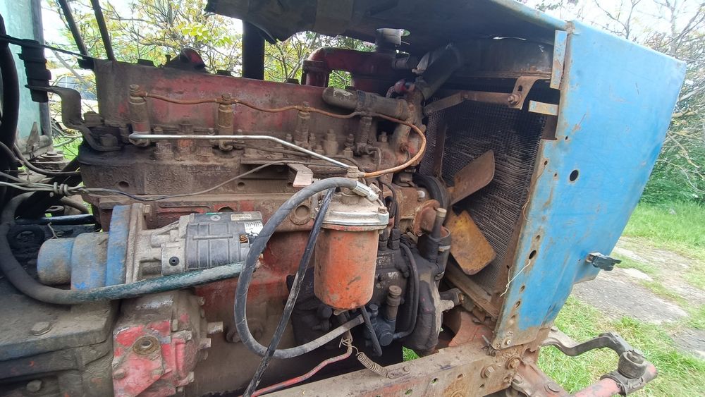 Трактор ЮМЗ 6 в гарному стані з дисками торг .