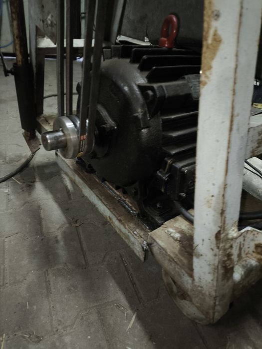 Piła krajzega łuparka Świder piła wahadłowa