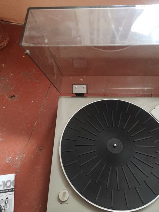 Gramofon akai ap-100c