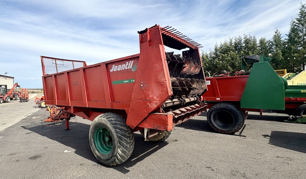 reboque distribuidor de estrume