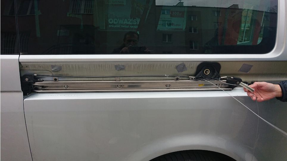 VW T5 MULTIVAN Drzwi Przesuwne BOK Regener W-WA