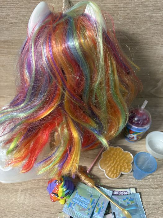 interaktywna lalka Poopsie Dancing Unicorn