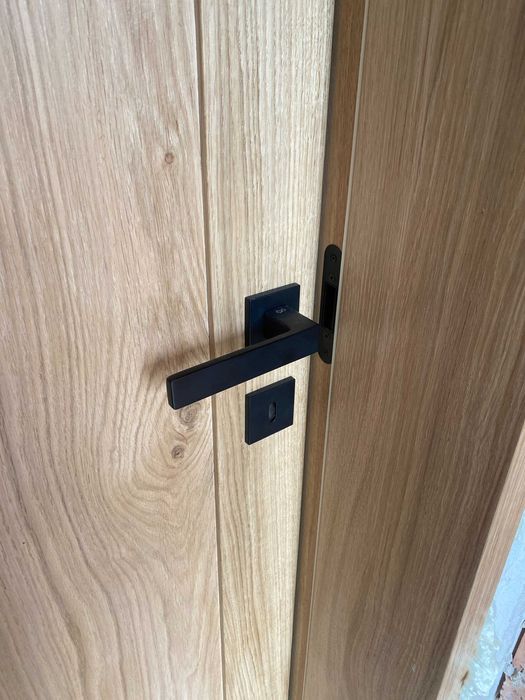Drzwi drewniane bezprzylgowe dębowe pełne - transport + montaż b