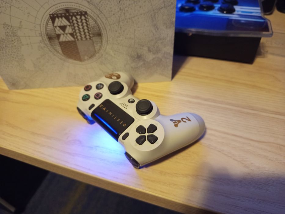 Ps4 Destiny + comando oficial