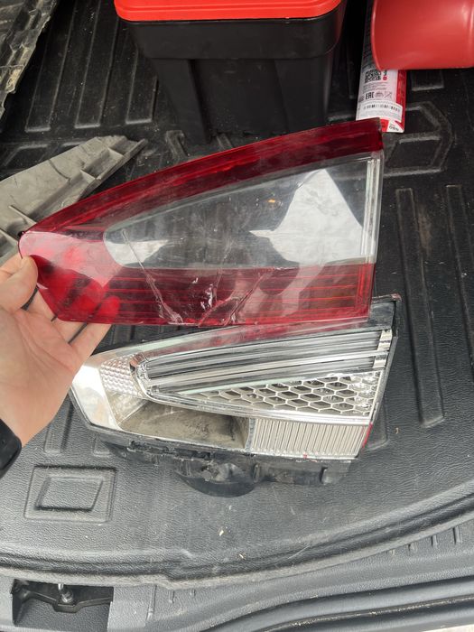 Фонарь в ляду правый Ford Mondeo 4 (2011-2014 рестайлинг)