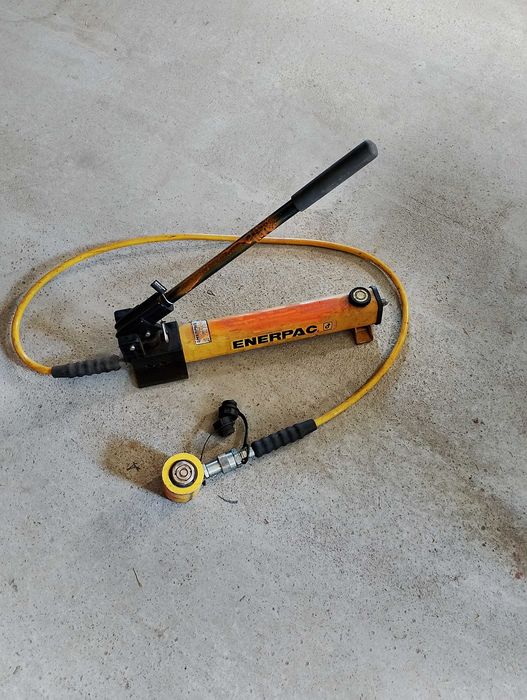 Enerpac siłownik hydrauliczny z pompką