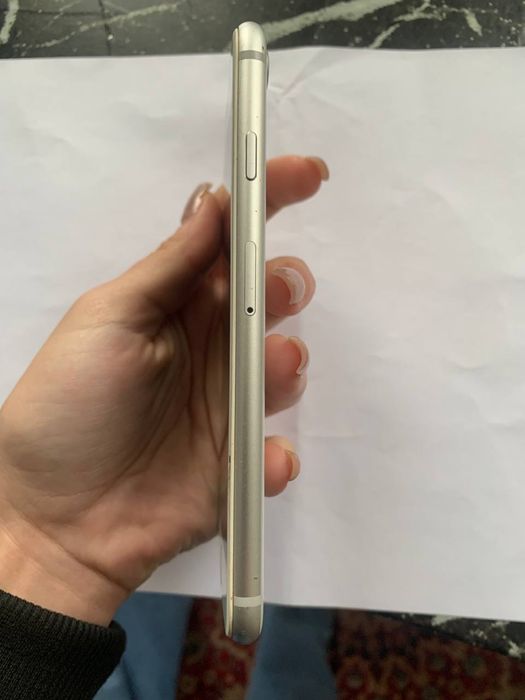 Продам айфон 8 в робочому стані!