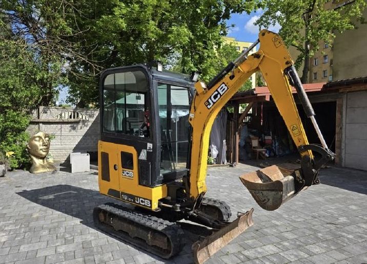 JCB 16c1  JCB 16c-1 w bardzo dobrym stanie