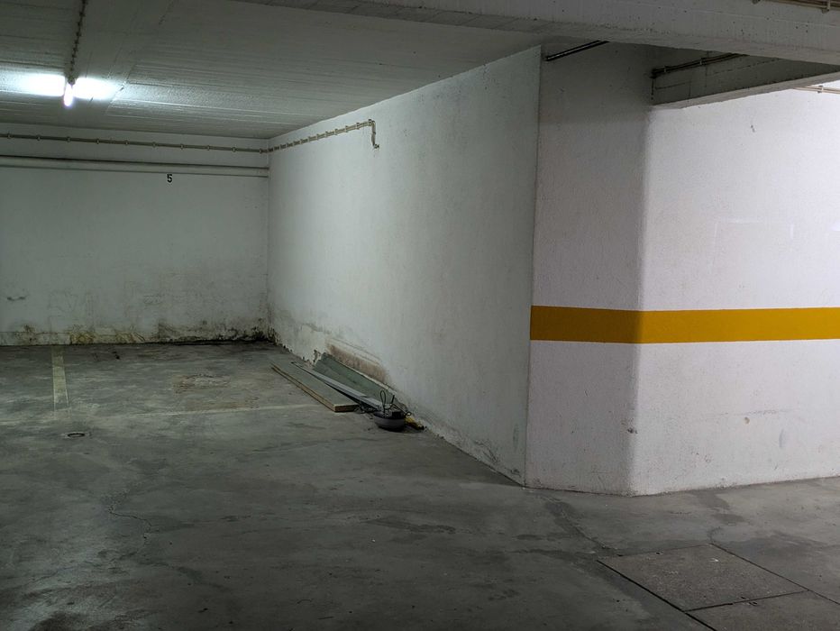 Lugar de Garagem, 12m2, Rinchoa, Fitares, Av. do Parque 11