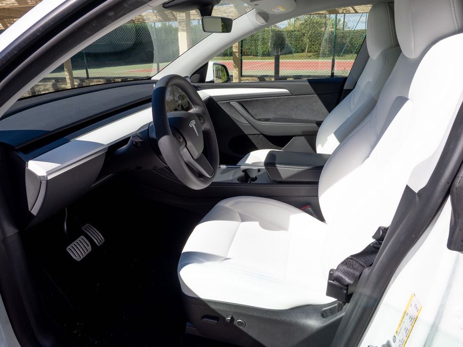 2023 TESLA Y Performance dual motor long range auto pilot Nacional