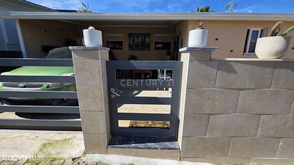 Moradia T2 em Fernão Ferro, Seixal dentro do Parque Verde - 150.000€ (