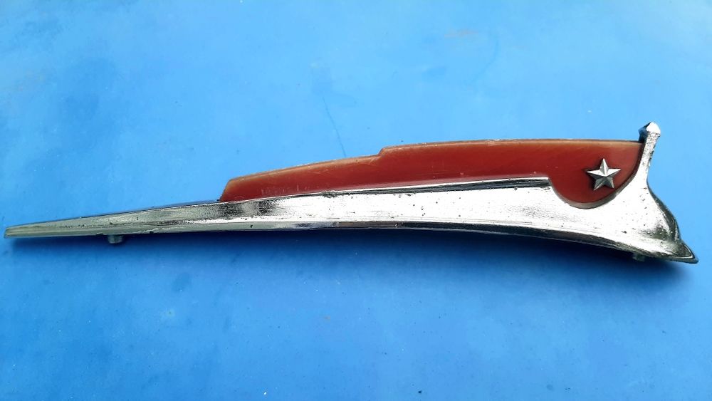 Бампер на м-401, 407. Эмблемы на м-401, 407.