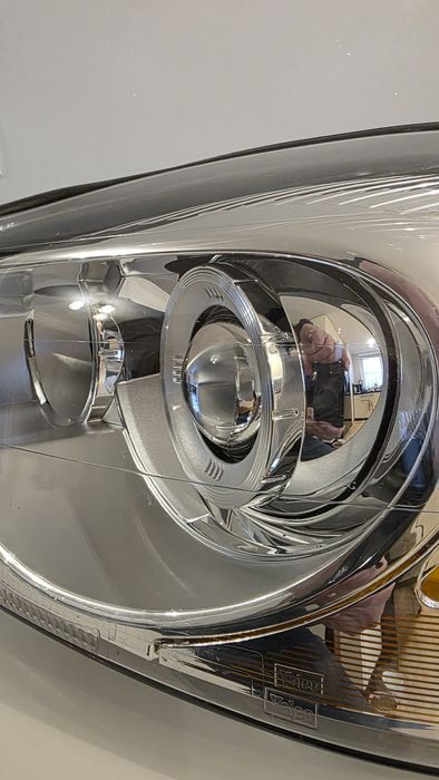 Lampa lewa do Volvo xc90 lift bixsenon skręty prawie nowa.