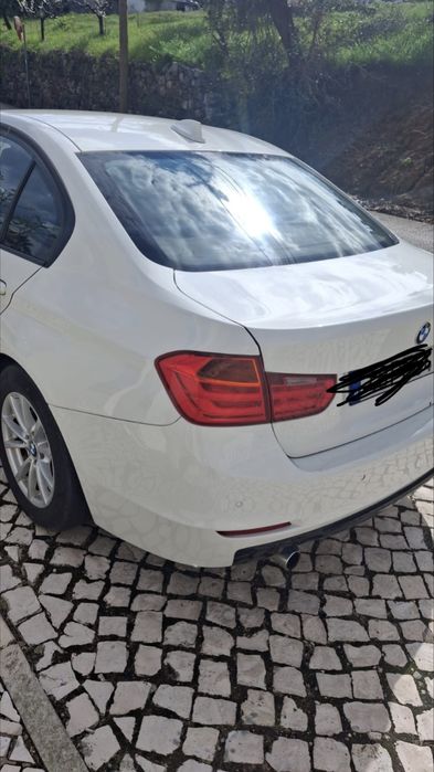 Vende se bmw 320d