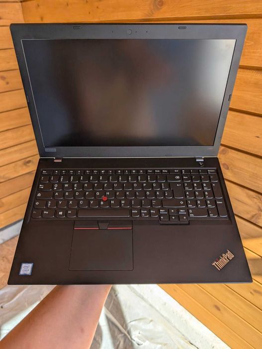 Ноутбуки для оФісів  15 дюймові 4 ядра  16 ОЗУ є 300 шт