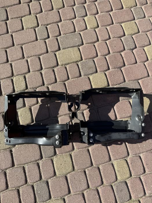 Кронштейни Підсилення Панелі передньої На Bmw G30