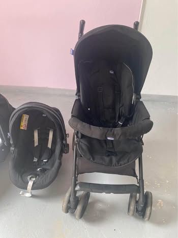 Carrinho de bébé trio da Chicco
