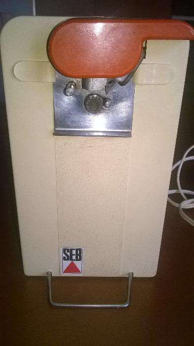 Abre latas elétrico SEB vintage