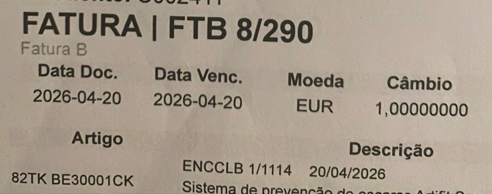 Cama articulada com colchao anti escaras incluido , com comamdo