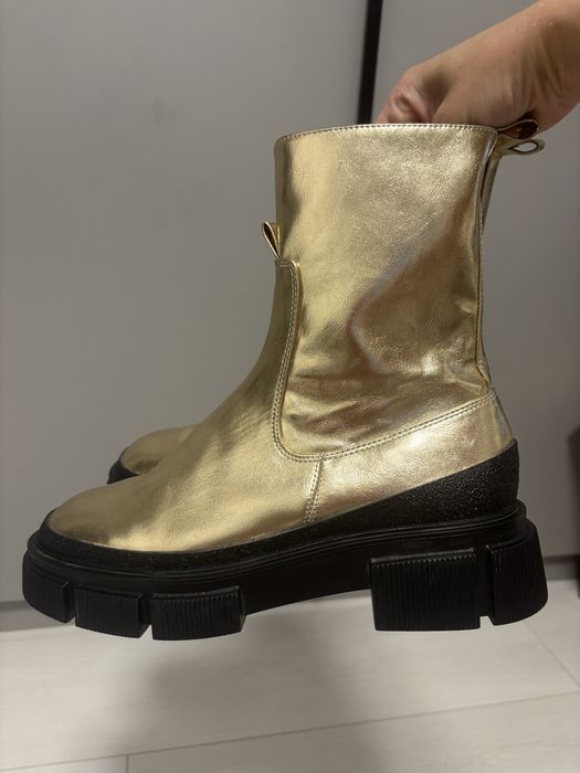 Ботинки челсі ZARA GOLD черевики р.40